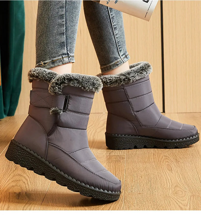 Stylish Women's Winter Boots - Waterproof, Warm
