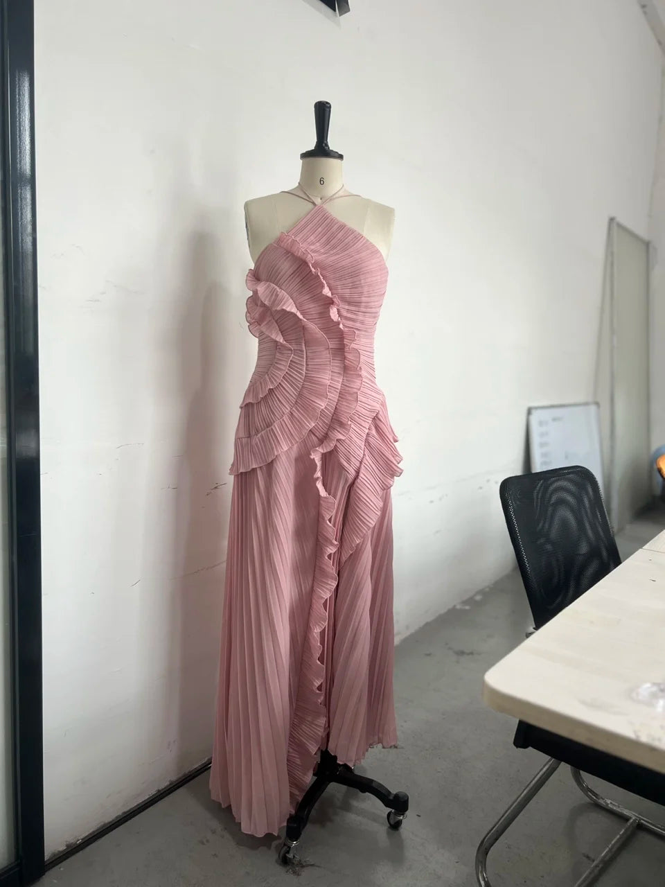 Elegant Y2K Ruffle Backless Summer Gown