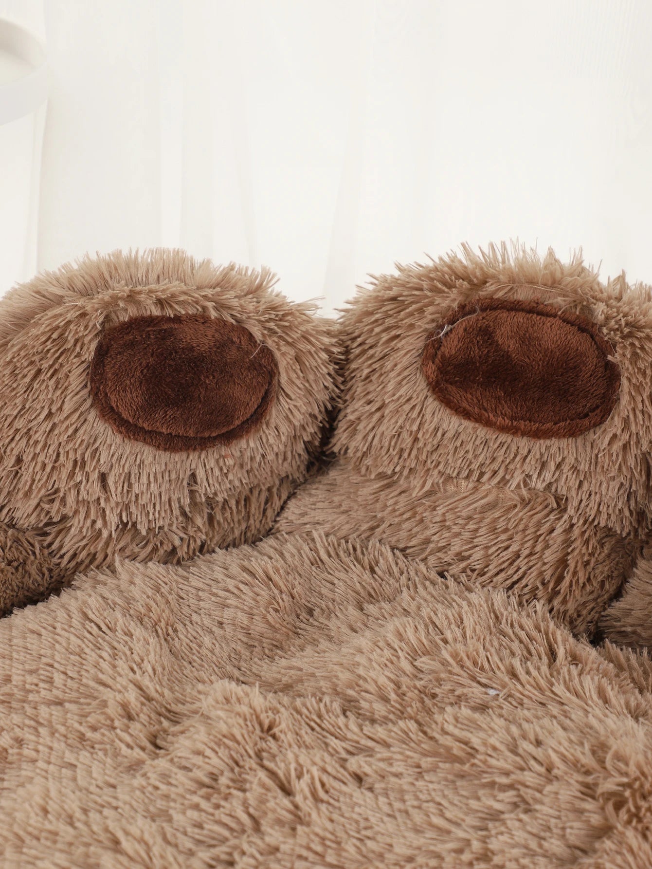 Fluffy Plush Dog Bed – Soft & Cozy Cushion for Large & Small Pets