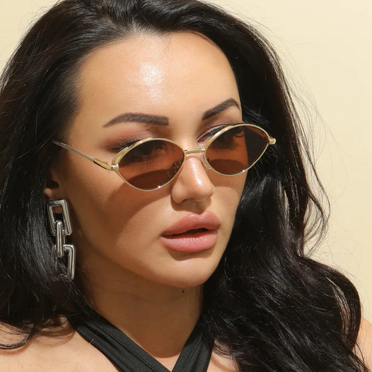 Women’s Oval Sunglasses with Diamond Thread Legs