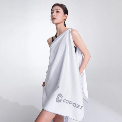 Quick-Dry Microfiber Beach Towel for Adults Lightweight Travel and Sports Use